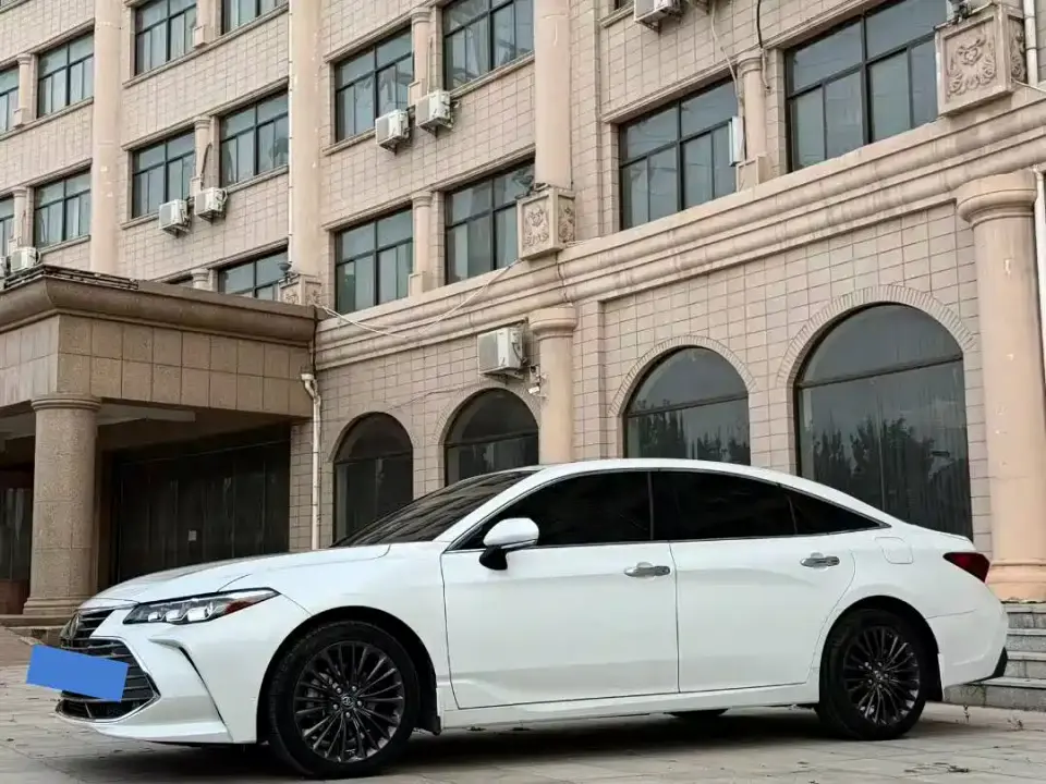 Toyota Avalon 2.0L XLE Premium 2022