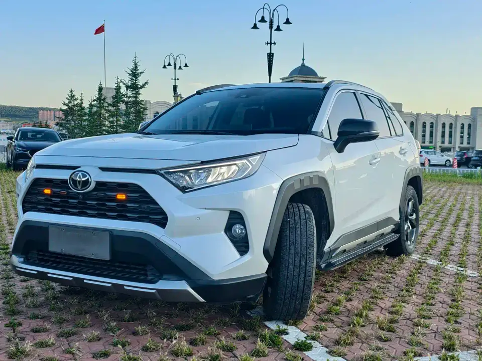 Toyota RAV4 Rongfang 2.0L CVT 4WD Trend Plus Edition 2023