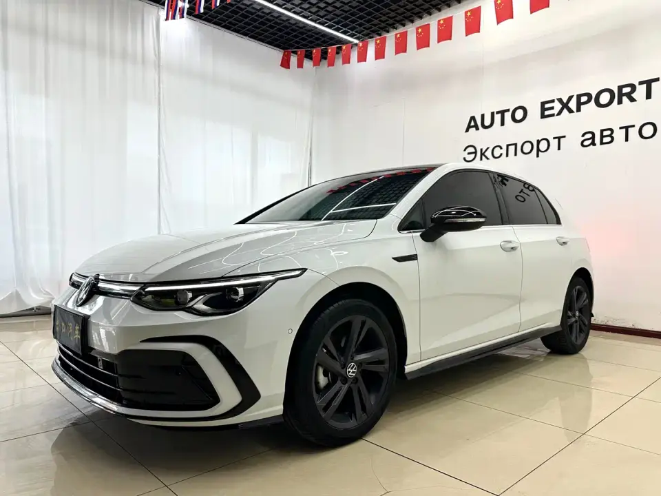 Volkswagen Golf Model 280TSI DSG R-Line 2023