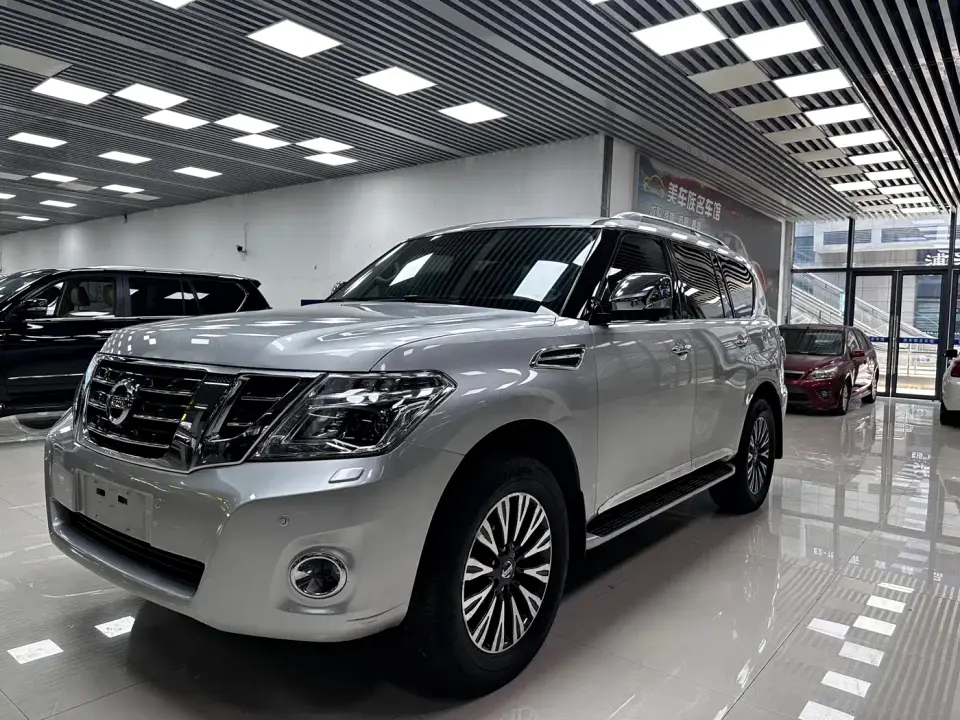 Nissan Patrol 4.0L Platinum 2019