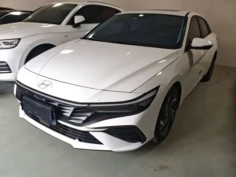 Hyundai Elantra Model 1.5L CVT LUX Premium Edition 2024