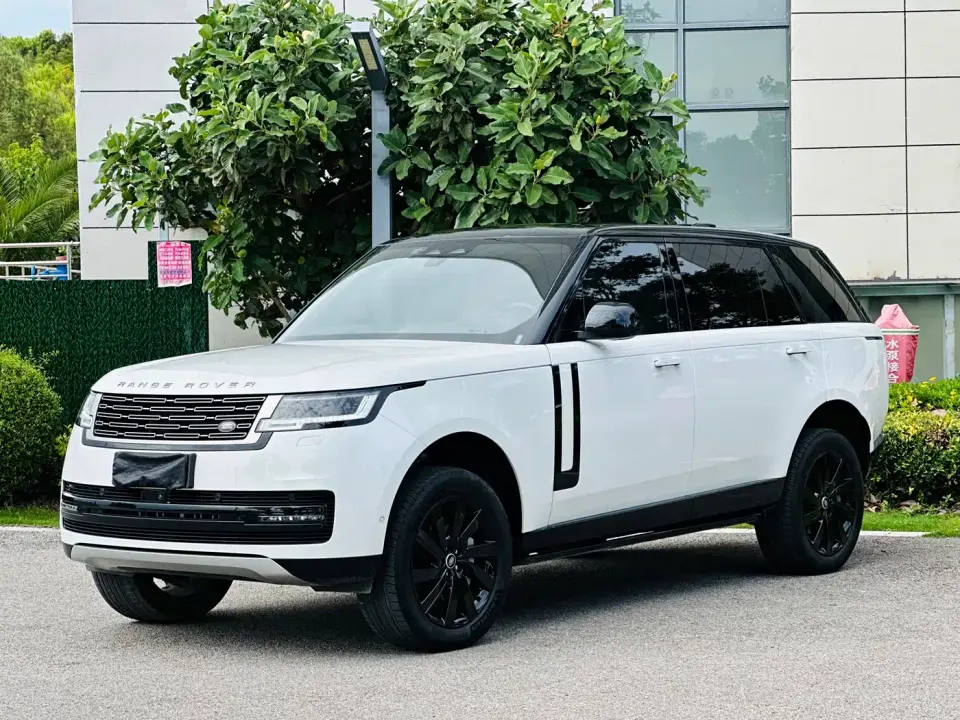 Land Rover Range Rover 3.0 L6 400PS Golden Age 7-Seater Long Wheelbase 2024