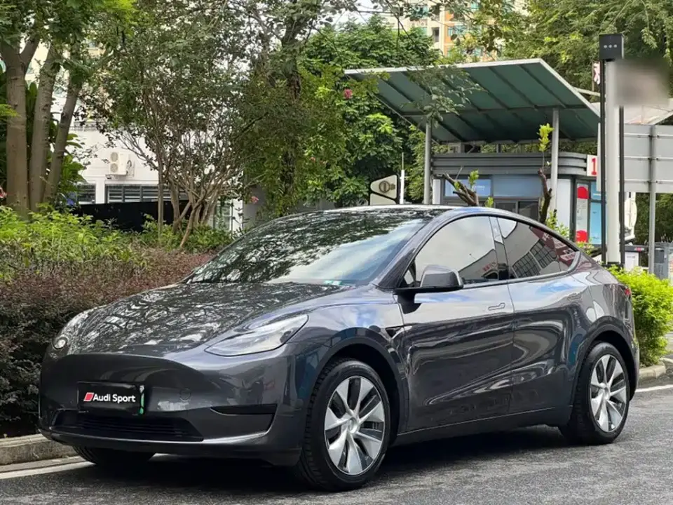 Tesla Model Y Facelift Rear-Wheel Drive Version 2023