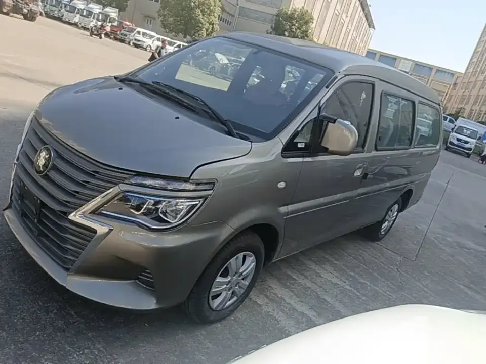 Dongfeng Fengxing Lingzhi M5L 1.5T Manual Basic 7-seater 2024