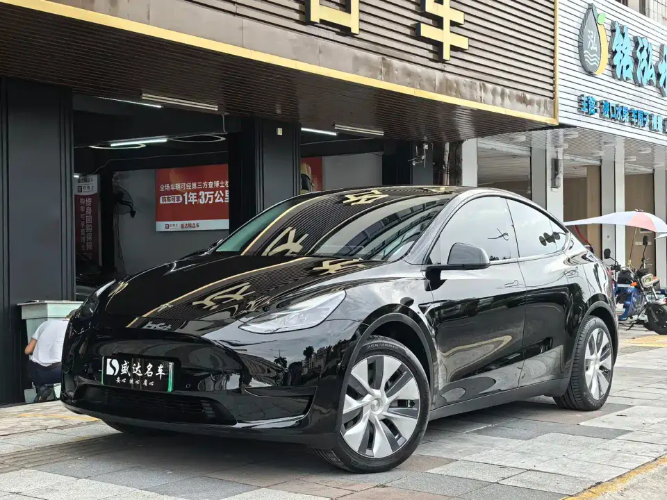Tesla Model Y Facelift Rear-Wheel Drive Version 2023