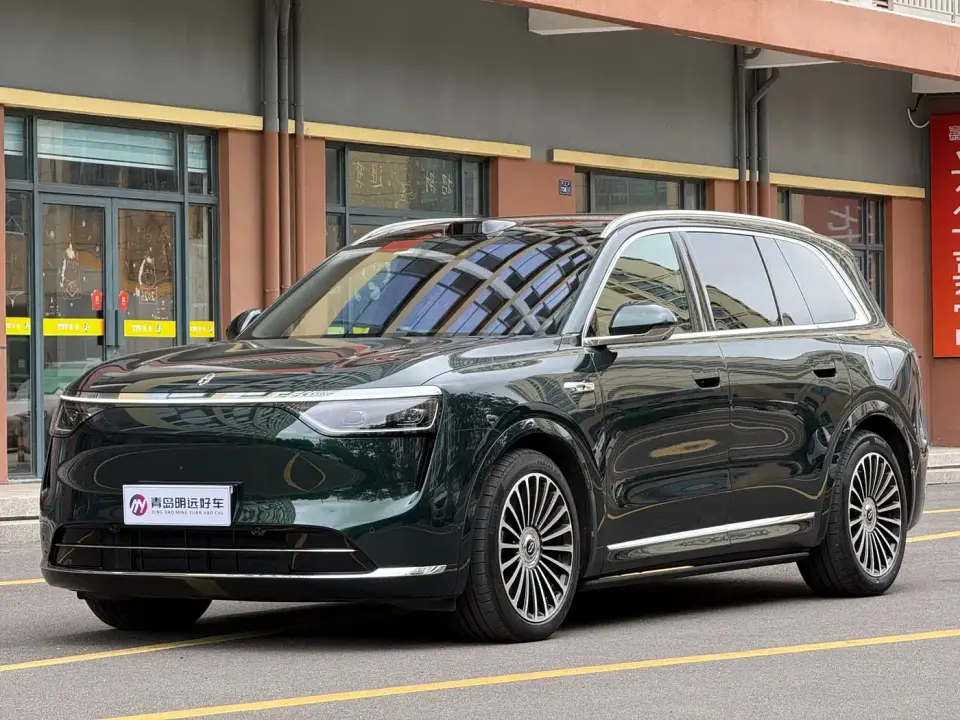 AITO Wenjie AITO M8 Extended Range Ultra 53.4kWh 6-Seater 2025