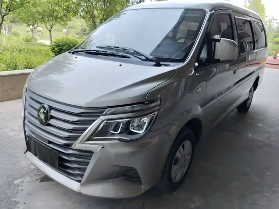 Dongfeng Fengxing Lingzhi M5L 1.6L Basic 7-seater 2024