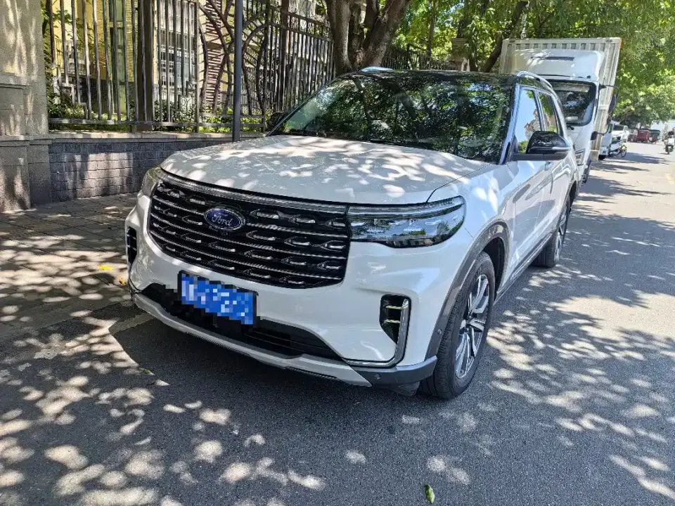 Ford Explorer EcoBoost 285 AWD Titanium Edition 7-Seater 2023