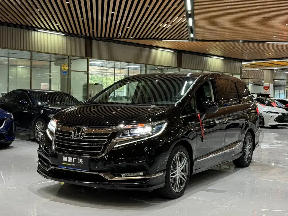 Honda Elysion 2.0L Hybrid Luxury Edition 2020