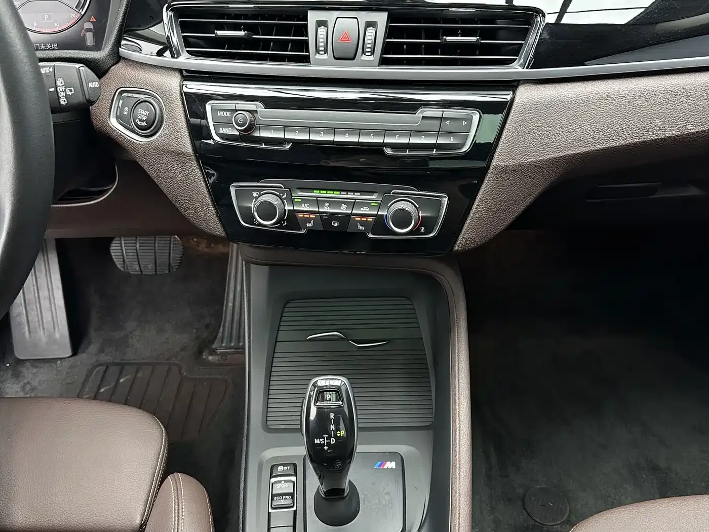 BMW X1 sDrive20Li Fashion 2023 — фото 14