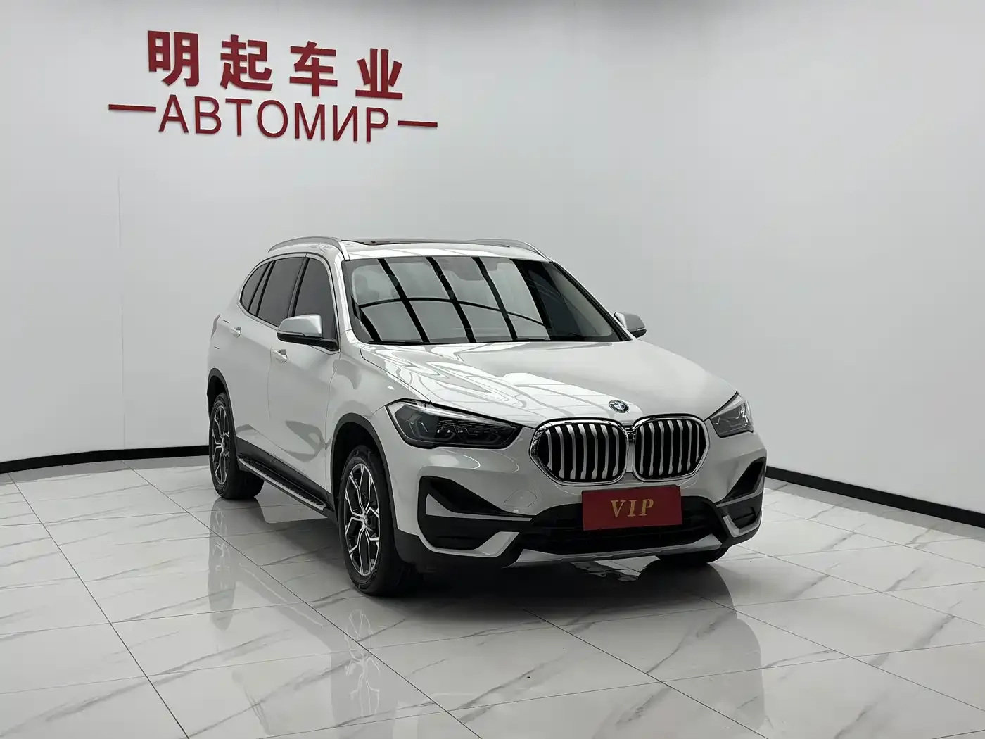 BMW X1 sDrive20Li Fashion 2023 — фото 3