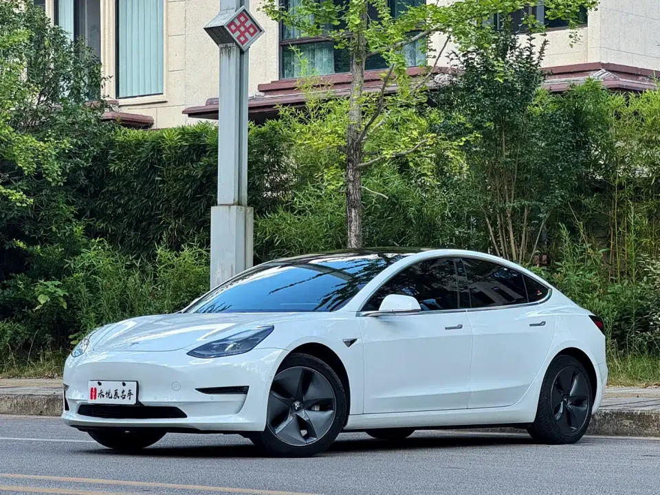Tesla Model 3 Facelift Long Range Rear-Wheel Drive 2020