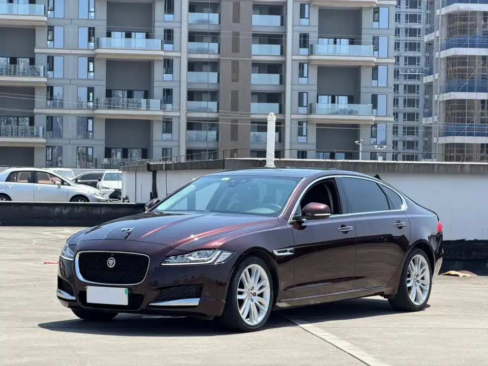 Jaguar XFL XFL 2.0T P250 4WD Premium Edition 2020
