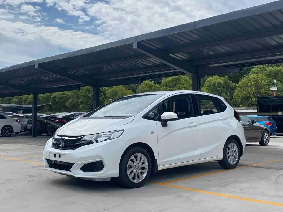 Honda Fit 1.5L CVT Comfort Sunroof Edition 2019