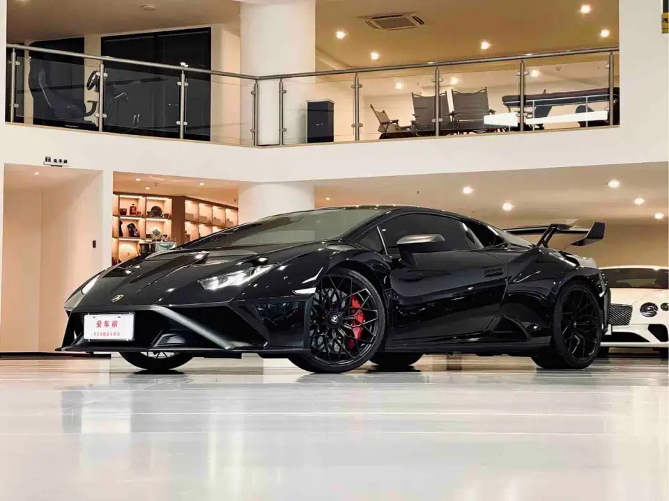 Lamborghini Huracán Huracán STO 2023
