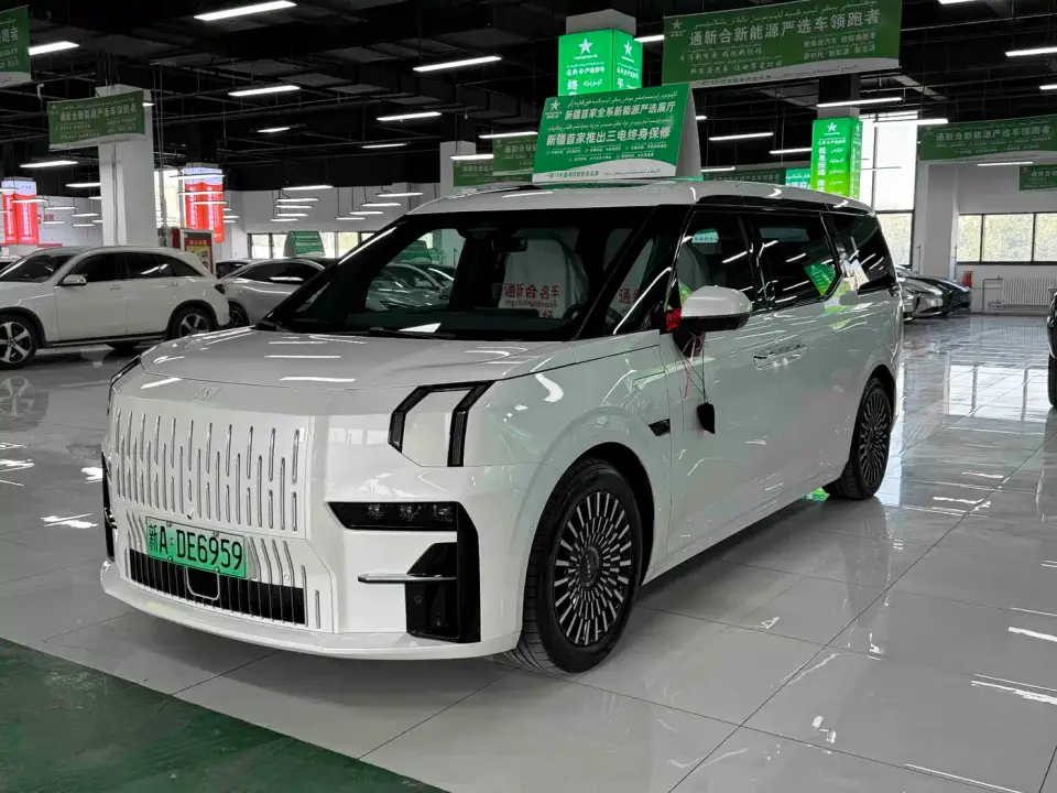 Zeekr 009 ME Edition 2024