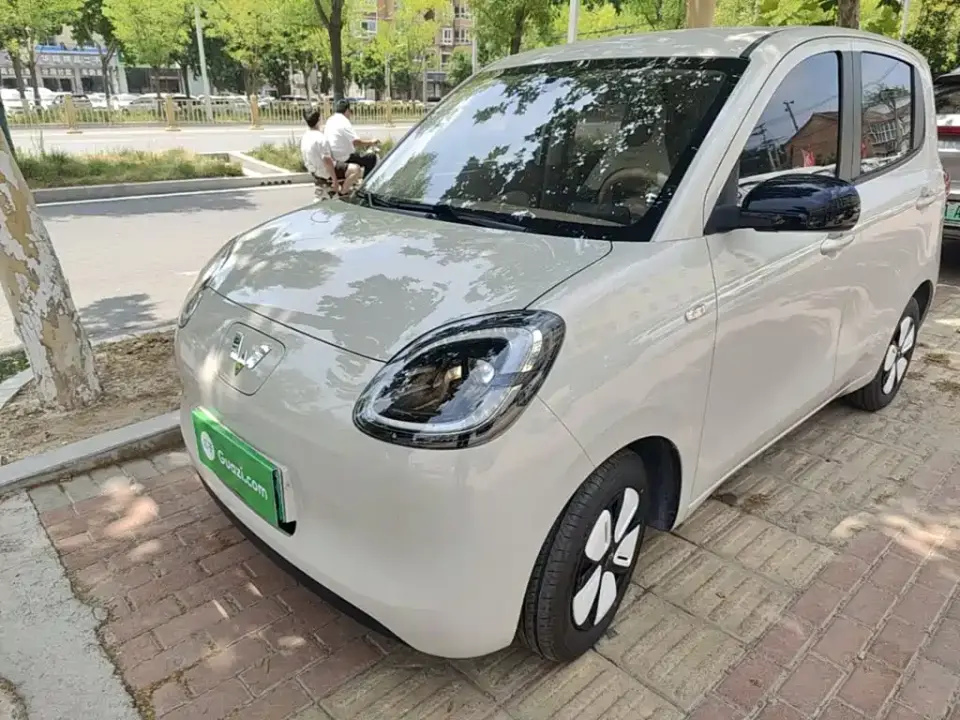Wuling Motors Hongguang MINIEV 4-Door Advanced 2025