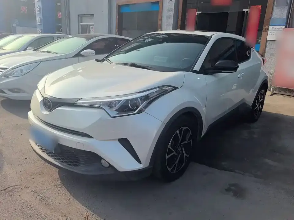 Toyota C-HR 2.0L Leading Sunroof Edition China VI 2019
