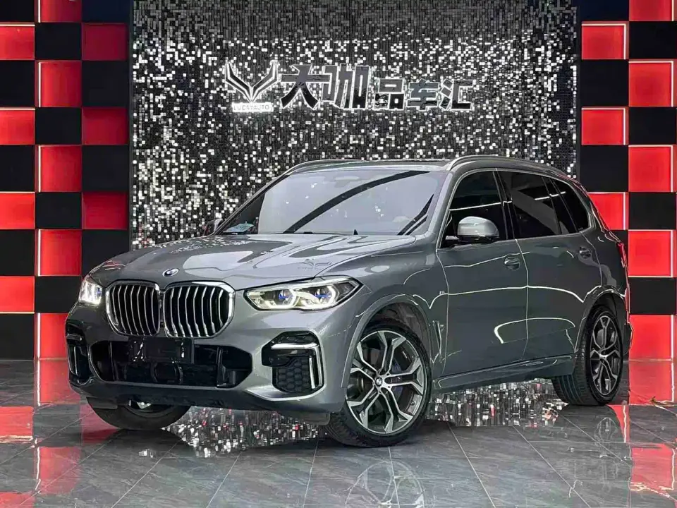 BMW X5 xDrive 40Li Premium M Sport Package 2023