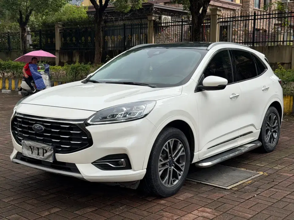 Ford Escape EcoBoost 245 AWD Premium Edition 2022