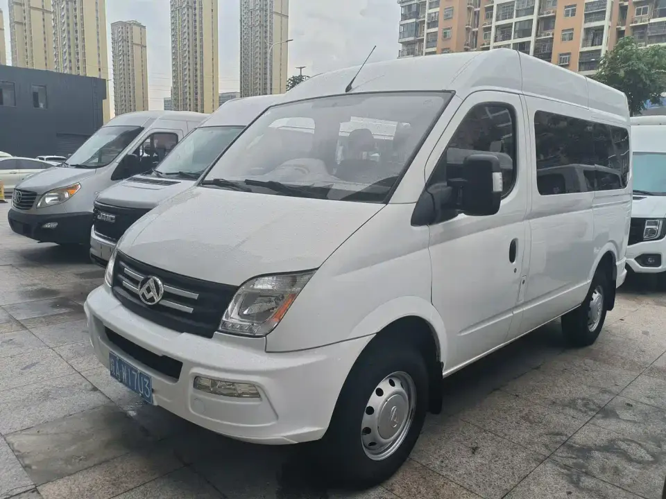 SAIC Maxus Xintu V80 2.0T AMT Classic Aoyun Power Edition Short Wheelbase Medium Roof 5/6 Seats 2023