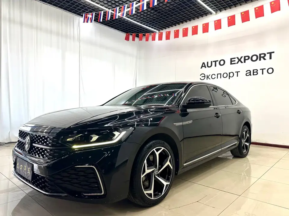 Volkswagen Passat 280TSI Starlight Elite Edition 2022