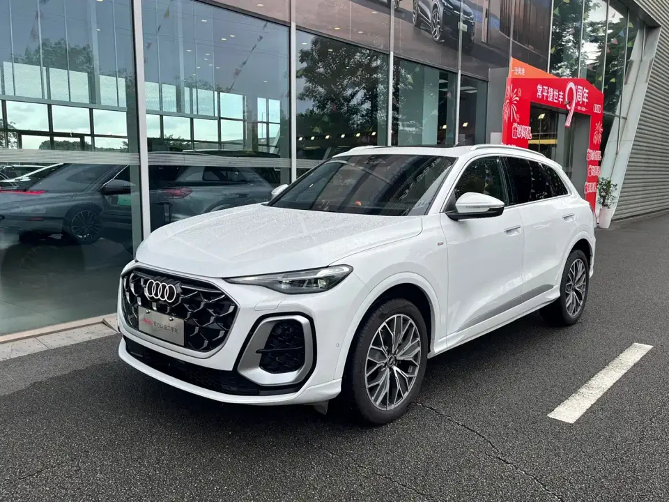 Audi Q5L Luxury Sport 150kW 2025