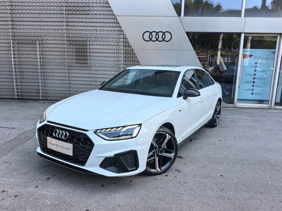Audi A4L 40 TFSI Luxury Dynamic 2024