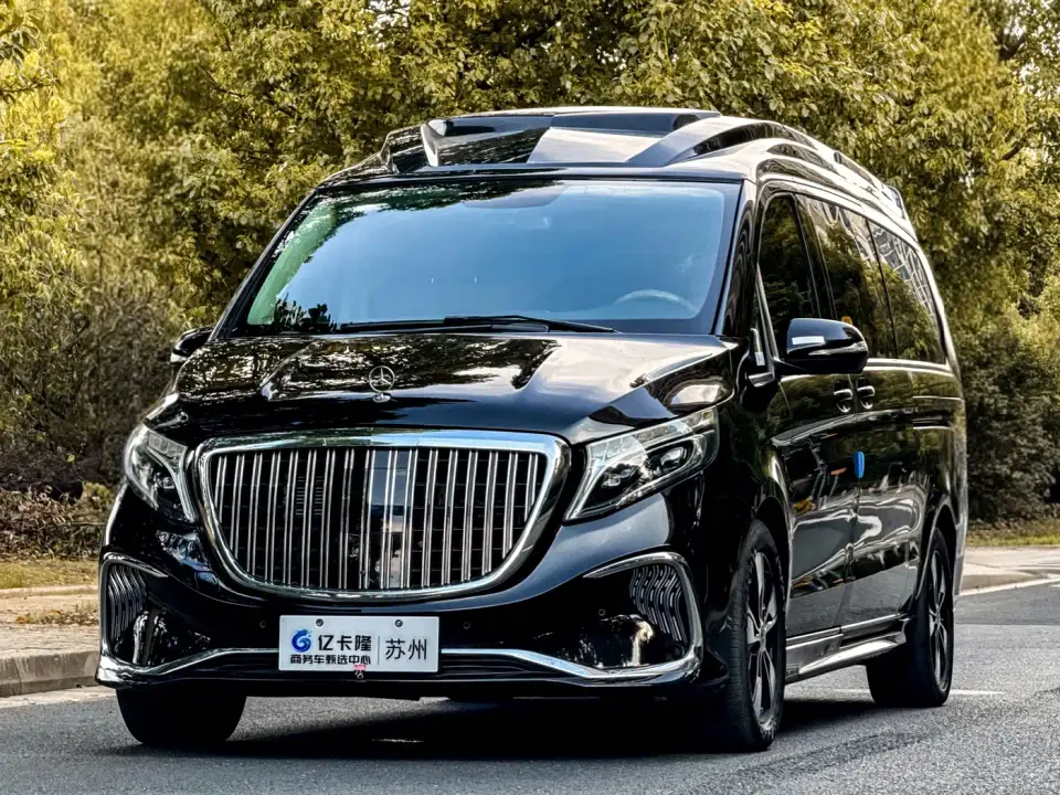 Mercedes-Benz V-Class V 260 L Long Wheelbase Luxury Edition 2023