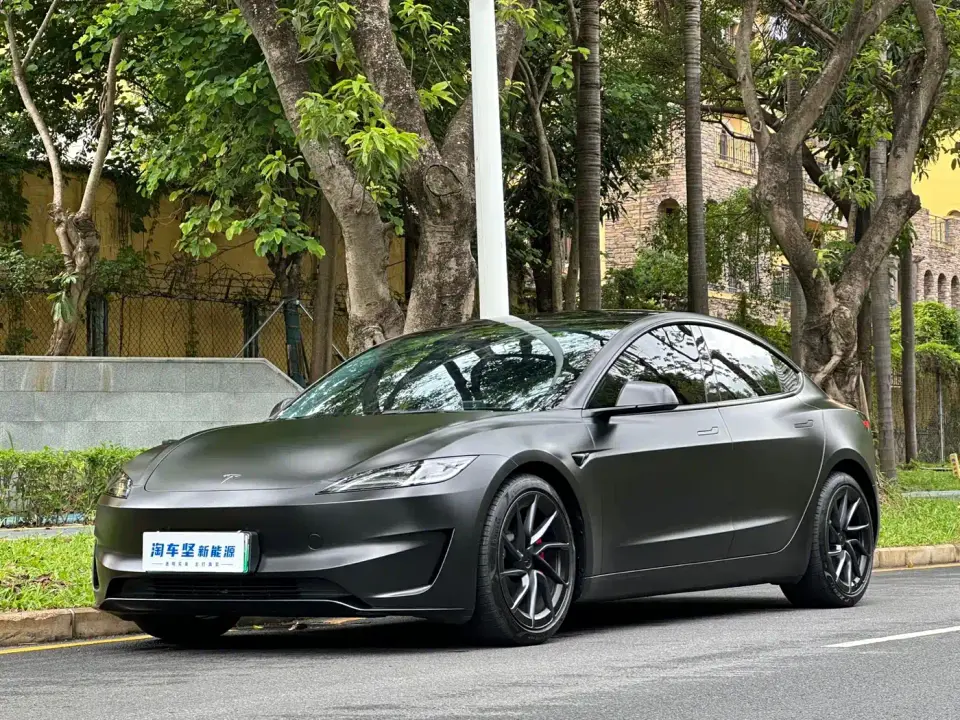 Tesla Model 3 High-Performance All-Wheel Drive Edition 2025