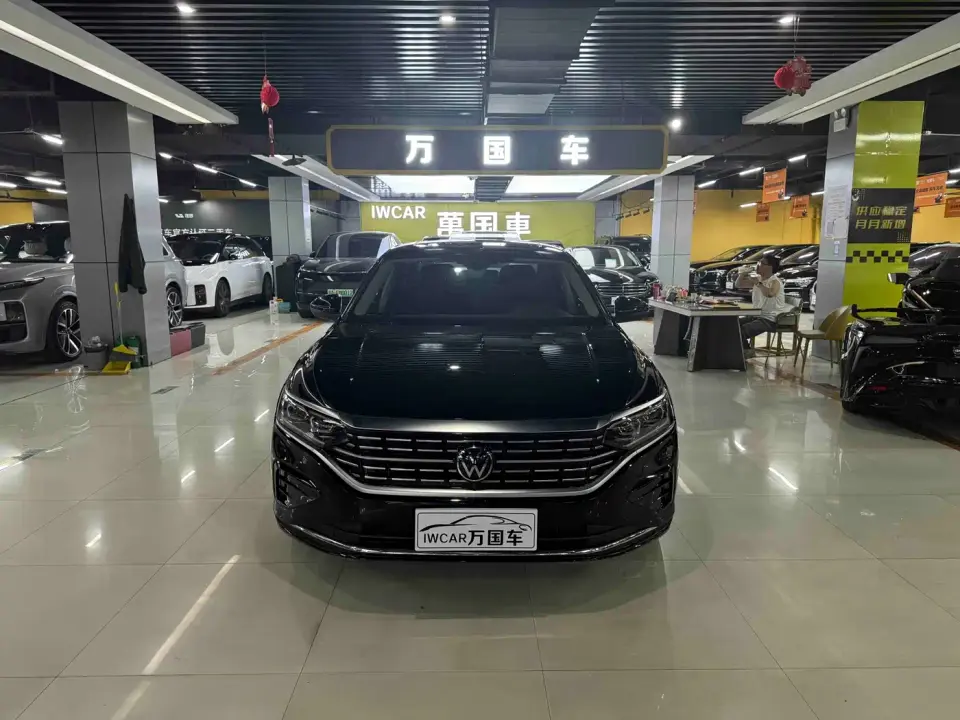Volkswagen Passat 380TSI Luxury Edition 2023