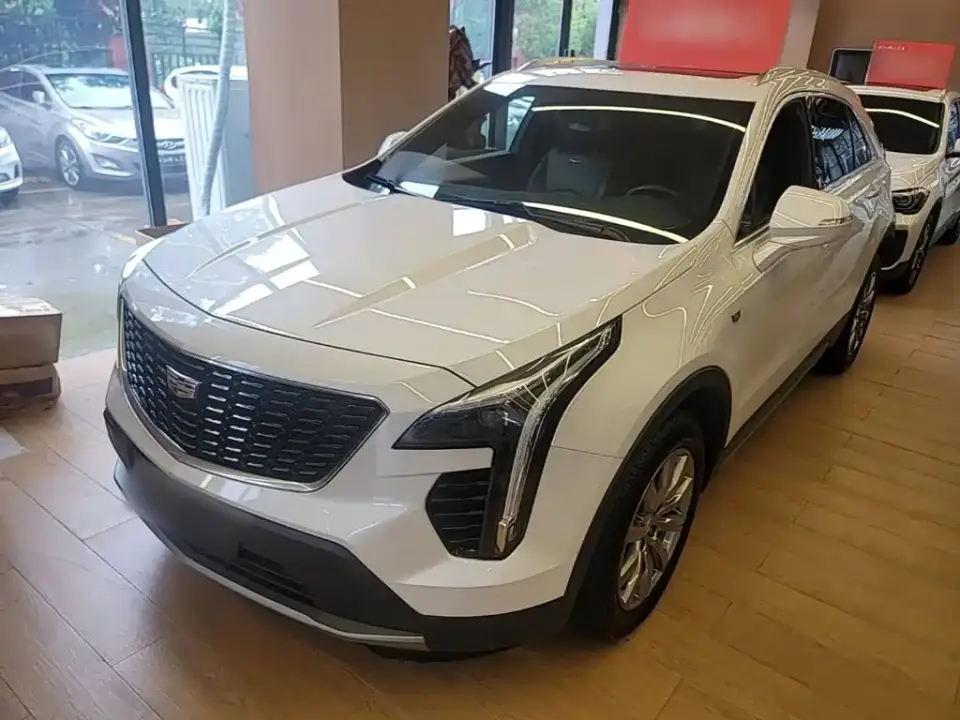 Cadillac XT4 28T FWD Premium Edition 2021