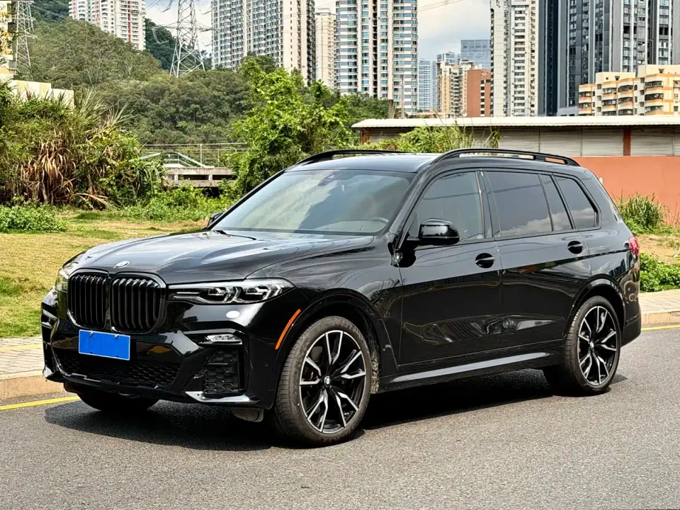 BMW X7 xDrive40i Exclusive M Sport Package 2022