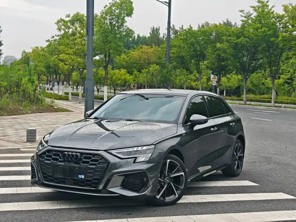 Audi A3 Facelift Sportback 35 TFSI Fashion Sport 2023