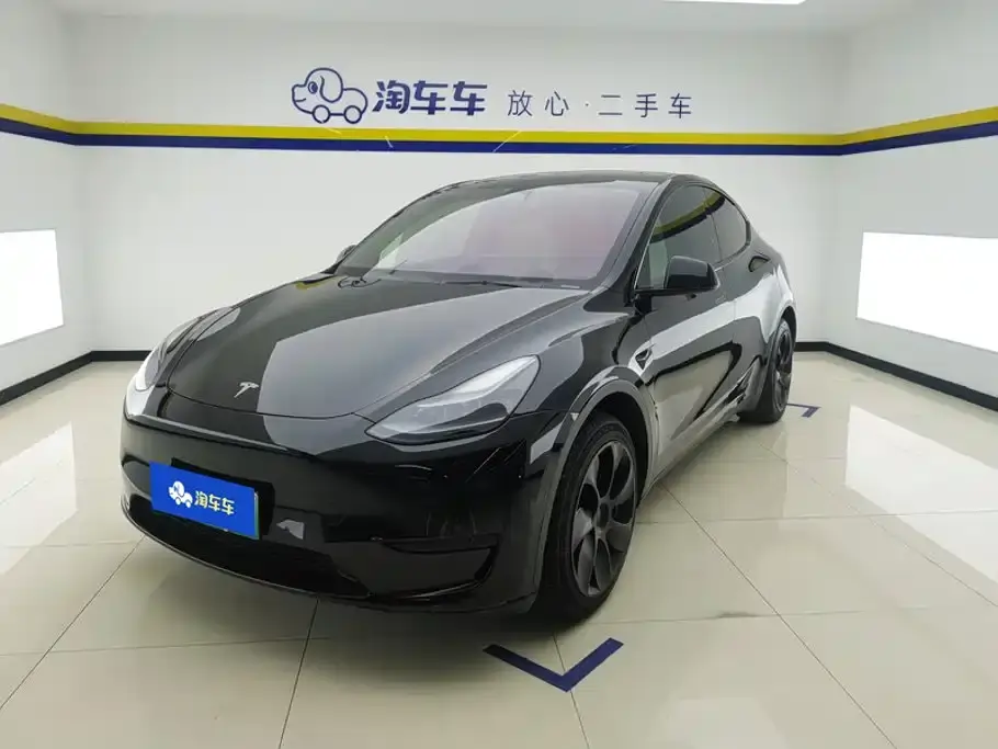 Tesla Model Y Rear-Wheel Drive Version 2023