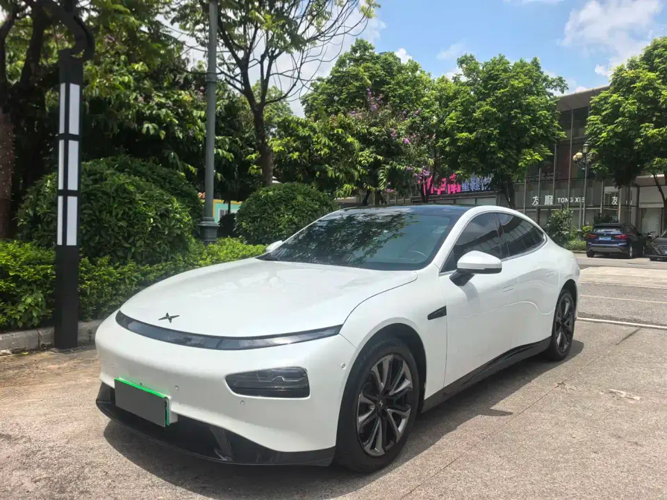 XPeng P7 Model 586E 2021