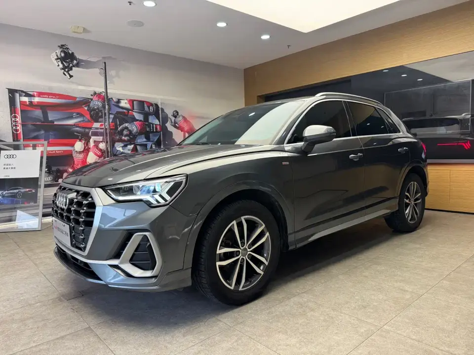 Audi Q3 35 TFSI Progressive Sport 2021