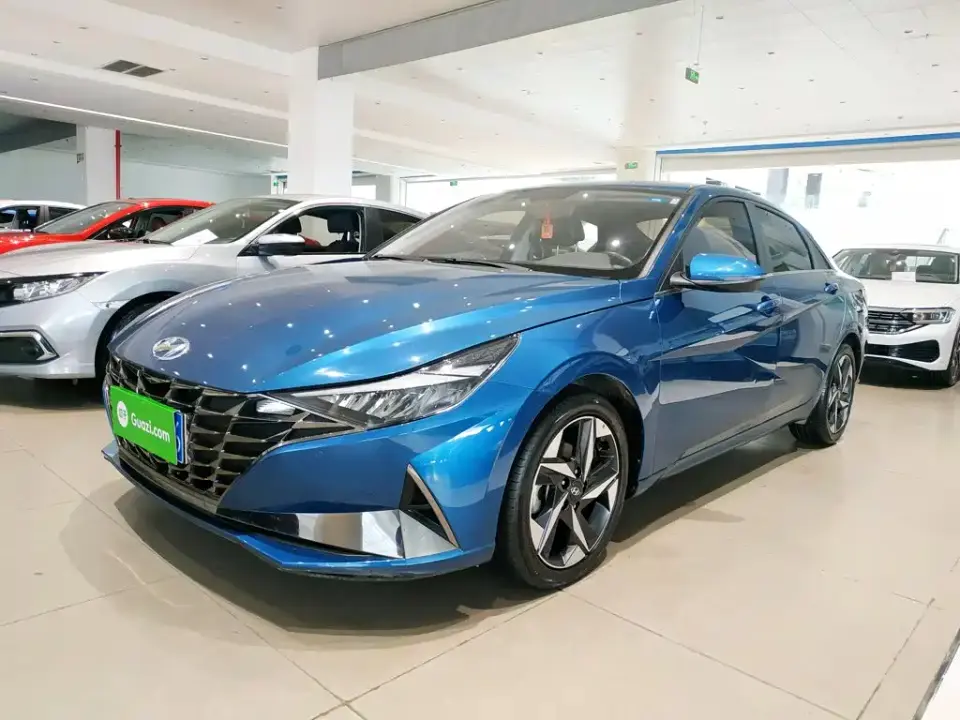 Hyundai Elantra 1.5L CVT LUX Premium Edition 2021