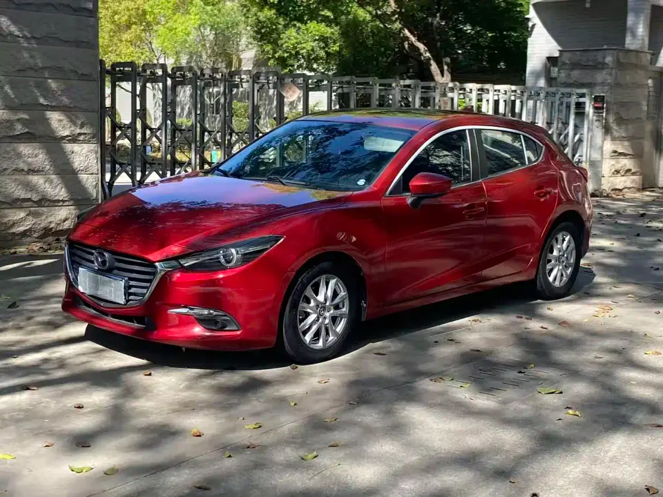 Mazda Mazda3 Axela Cloud Control Edition Hatchback 1.5L Auto Luxury China V 2020