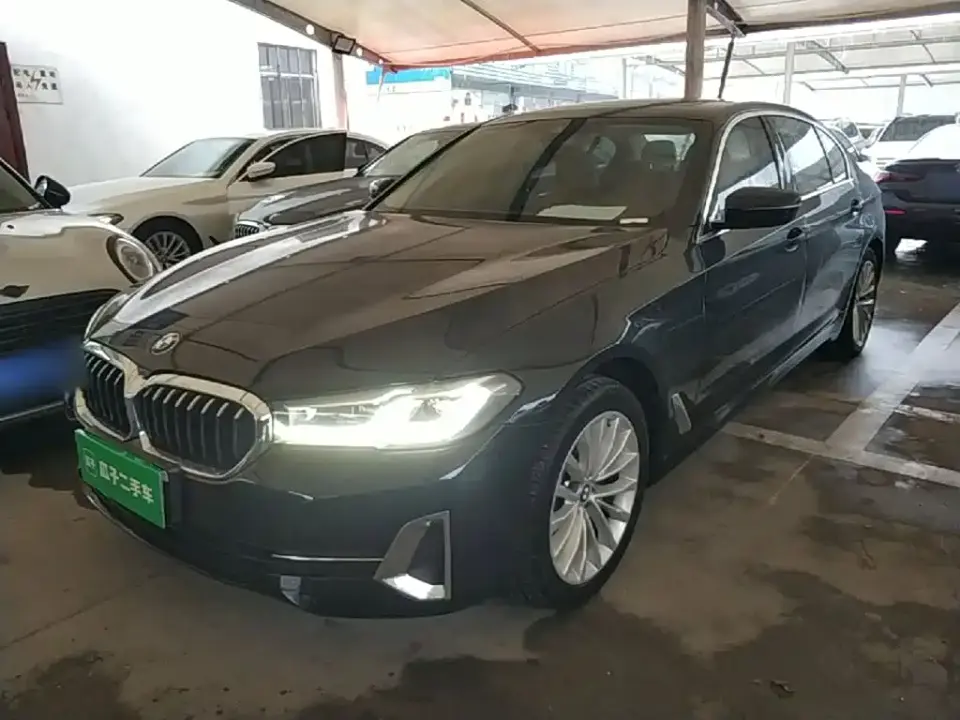 BMW 5 Series Facelift 525Li Luxury Package 2022