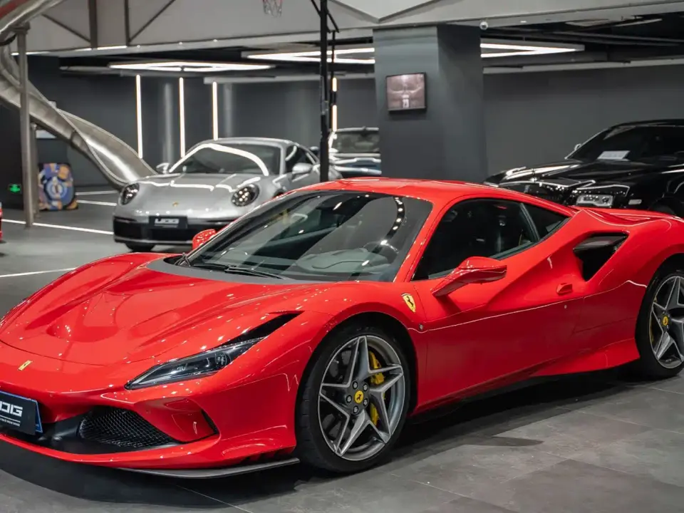 Ferrari F8 Tributo 3.9T V8 2022