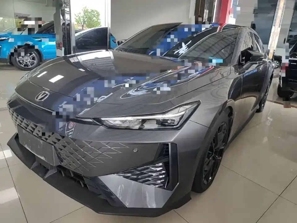 Changan UNI-V 1.5T Deluxe 2024