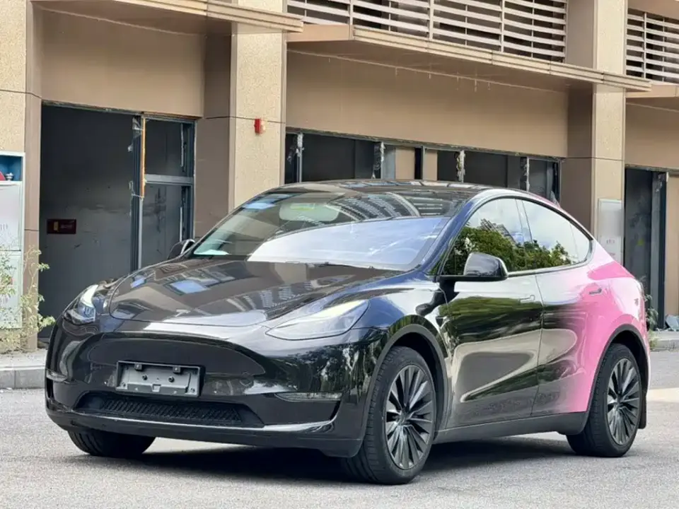 Tesla Model Y Long Range All-Wheel Drive Edition 2024