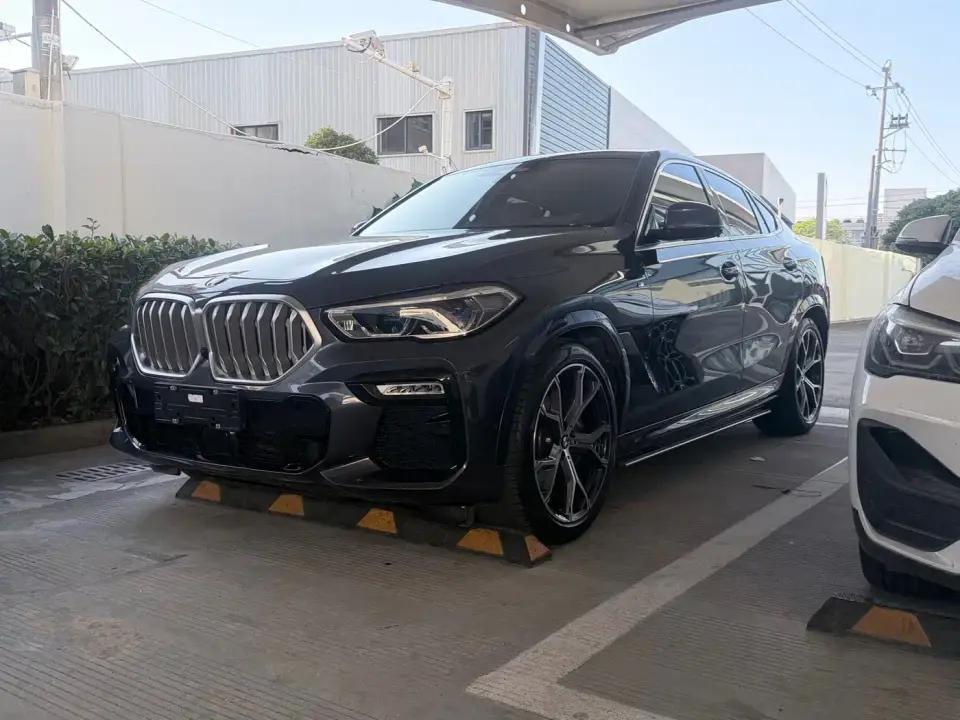 BMW X6 xDrive40i Exclusive M Sport Package 2021