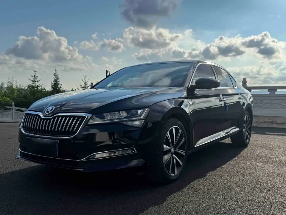 Skoda Superb Facelift TSI280 DSG Premium Edition 2023