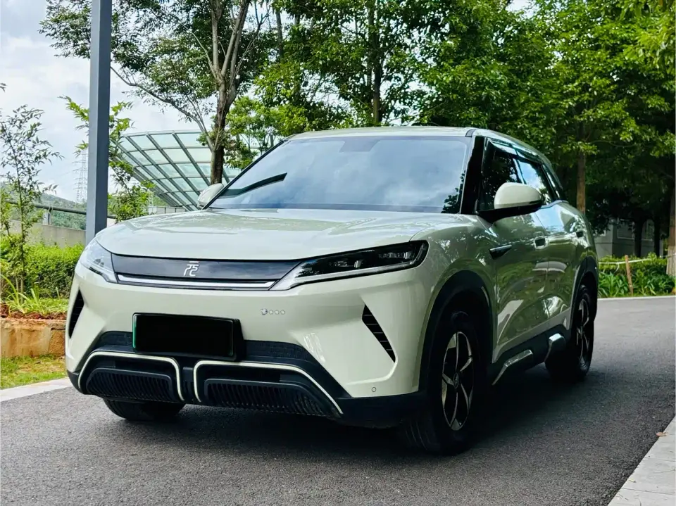 BYD Yuan UP 401KM Leading Edition 2024
