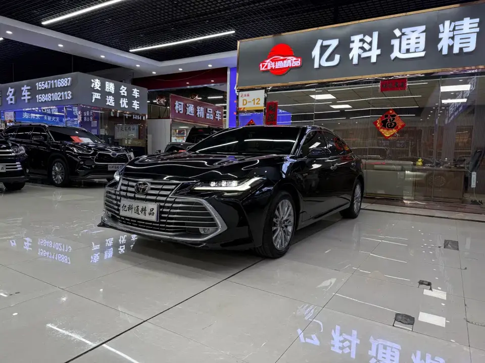 Toyota Avalon Hybrid 2.0L Luxury Edition 2025