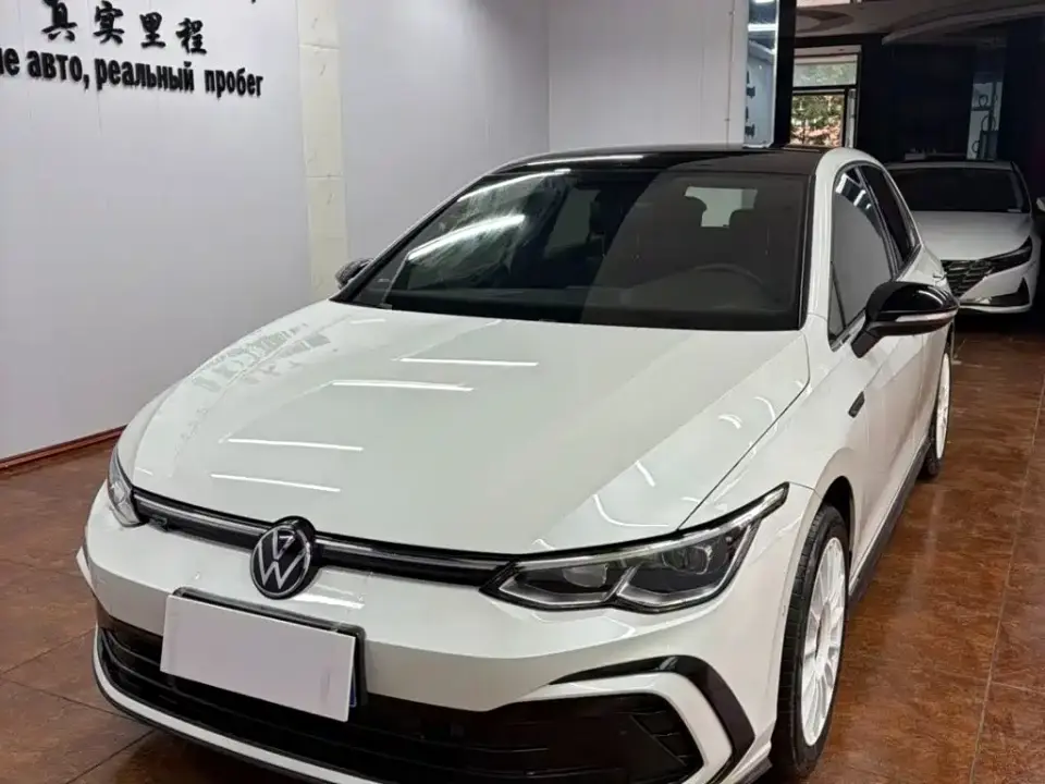Volkswagen Golf Model 280TSI DSG R-Line 2023