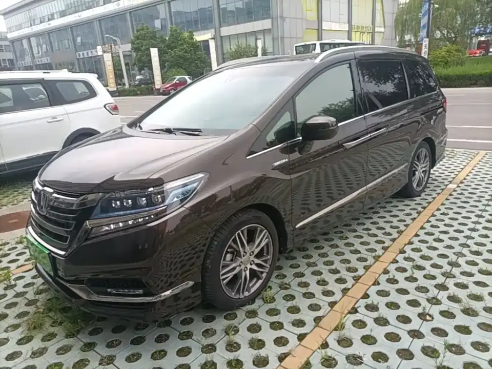 Honda Elysion 2.0L Hybrid Luxury Edition 2021