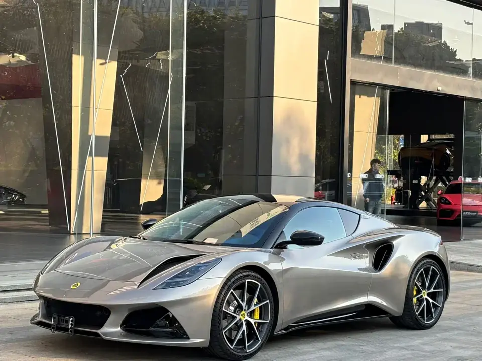 Lotus Cars EMIRA 2.0T DCT First Edition 2025